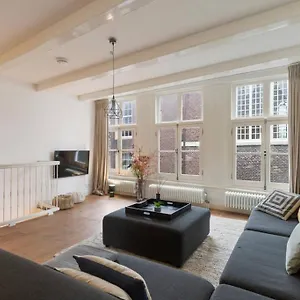 Lovely Jordaan Apartment